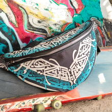 Load image into Gallery viewer, RIÑONERA AKA AZUL