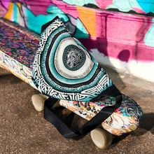 Load image into Gallery viewer, RIÑONERA AKA AZUL